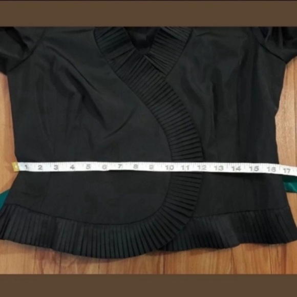 NEW Carmen Marc Valvo Women's Black Jacket Size 8 - Picture 10 of 13